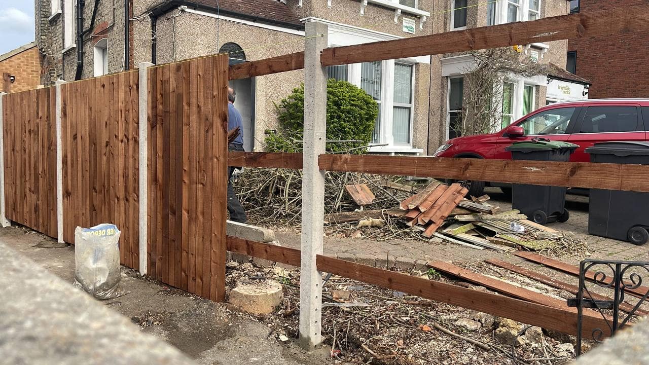 NEW HANDMADE FEATHER-EDGE FENCE - Bounds Green — image 1
