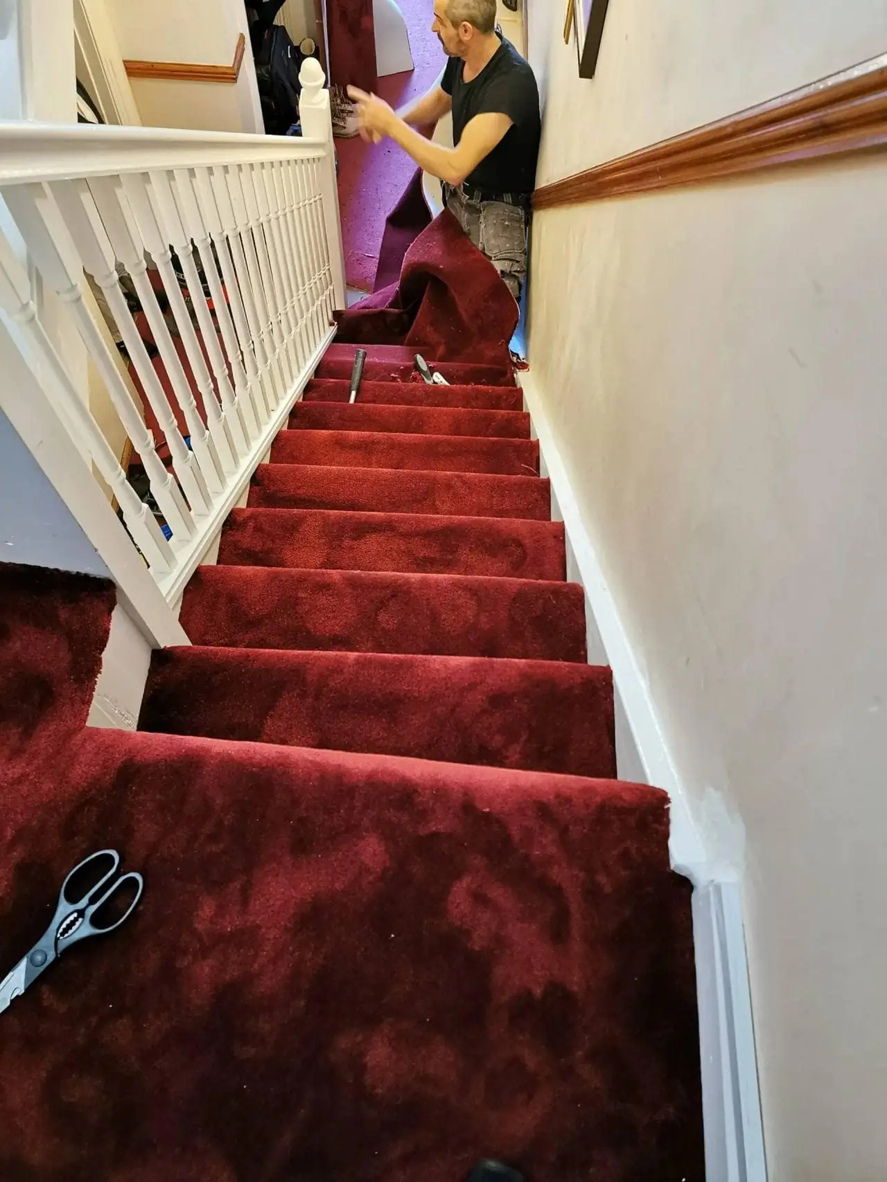 INSTALLING NEW staircase/CARPET FIRE RED - bOUNDS GREEN — image 1